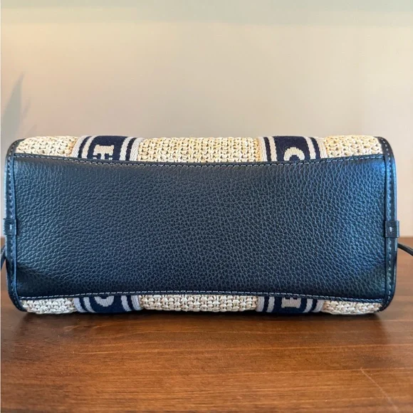 Smith Tote Bag 24 - Picture 10 of 10